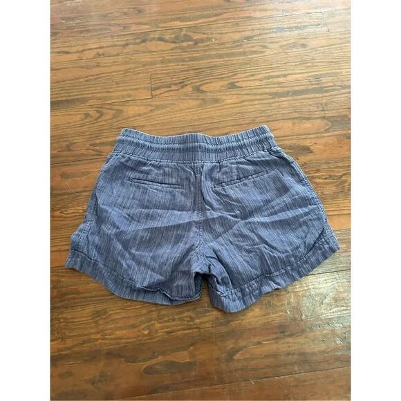 Athleta pull on short size 0 - Picture 2 of 3